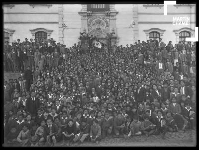 Plantel del Colegio Nacional de Ciencias con presencia de José S. Wagner, director de la institución