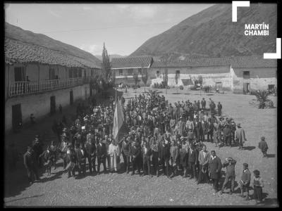 Fiesta cívica en Paucartambo