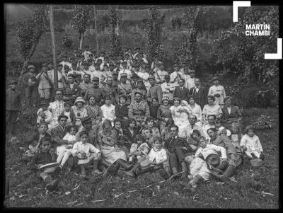 Familias del Regimiento de Infantería N° 3 celebrando el carnaval