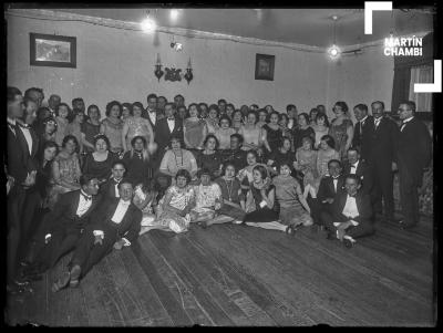 Reunión social en homenaje al aviador cuzqueño Alejandro Velasco Astete