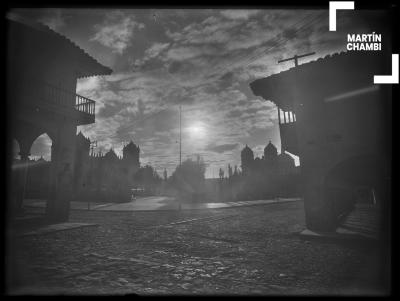 Amanecer en la Plaza de Armas, esquina de calle Espaderos con calle Plateros. Imagen titulada &quot;Amanecer&quot; en la Plaza de Armas del Cuzco