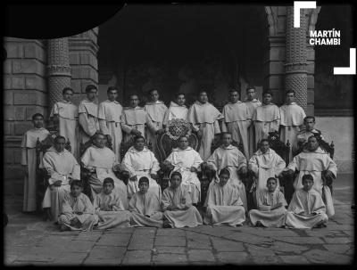 Retrato de la Comunidad de Padres Mercedarios en los claustros del templo la Merced, Cuzco