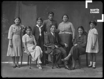 Retrato de la familia de Martín Chambi y Manuela López