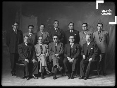 Retrato de la directiva de la Cámara de Comercio del Cuzco de 1946-1948