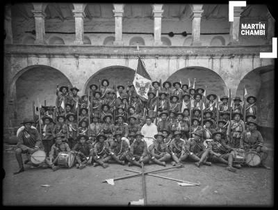 Retrato del grupo de Boys Scouts del Colegio de la Merced del Cuzco