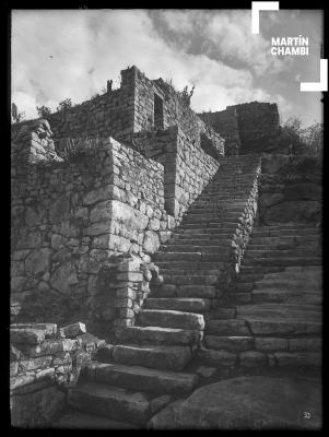 Escaleras hacia el sector urbano, Machu Picchu