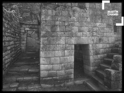 Entrada al sector del grupo del Torreón, Machu Picchu