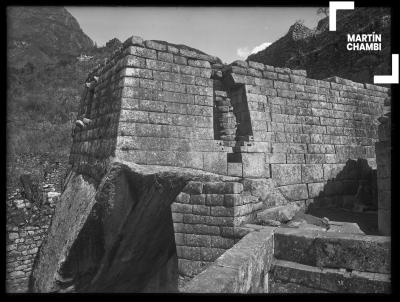 Puerta de las Serpientes, Torreón, Machu Picchu