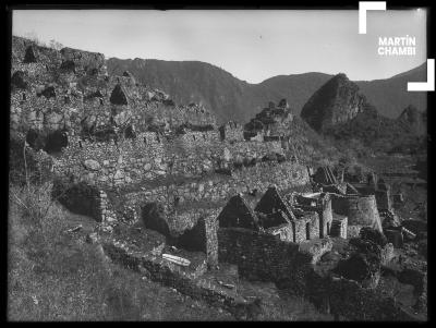 Vista del grupo del Torreón y el sector urbano, Machu Picchu