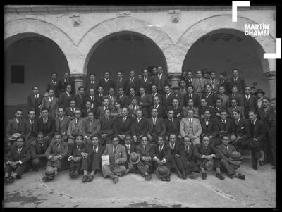 Estudiantes universitarios y catedráticos de Jurisprudencia de  la Universidad San Antonio Abad del Cuzco