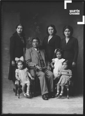 Retrato de la familia de Justo German Choque Ancasi y Julia Ubaldina Gavancho Ocampo