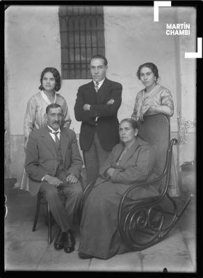 Retrato de la familia de Alberto Delgado Díaz