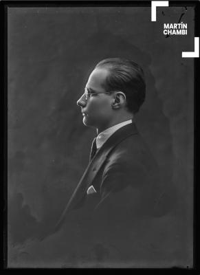 Retrato de Alfredo Casabonne, gerente del Banco de Crédito del Perú