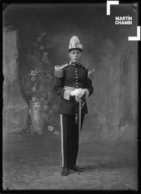 Retrato de militar no identificado del regimiento de caballería