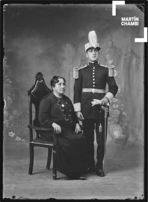 Retrato de María Esther Cárdenas Álvarez de Remond e hijo Manuel Remond Cárdenas