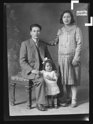 Retrato de la familia de Tómas Velarde y  Victoria Chaparro