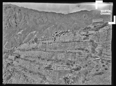 Vista del muro de los diez nichos, Ollantaytambo