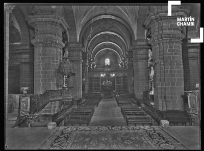 Vista hacia el Coro de la Catedral del Cuzco