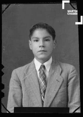 Foto carnet de niño no identificado