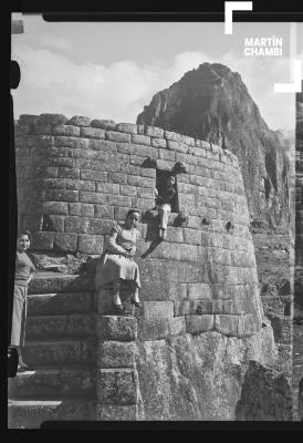 Personas no identificadas en Machu Picchu