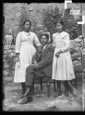 Retrato de familia no identificada