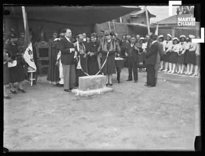 Ceremonia de colocación de la primera piedra de la Escuela de Artes y Oficios de la Avenida Centenario dentro del marco del Segundo Congreso Eucarístico Diocesano del Cuzco