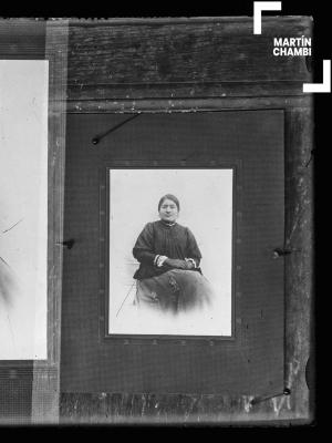 Reproducción fotográfica de imagen, retrato de mujer no identificada