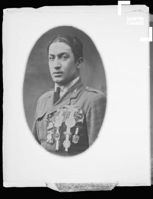 Reproducción fotográfica de imagen, retrato de Alejandro Velasco Astete